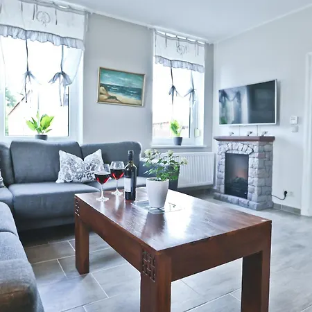 Gutshof Zum Lejlighed Kläden