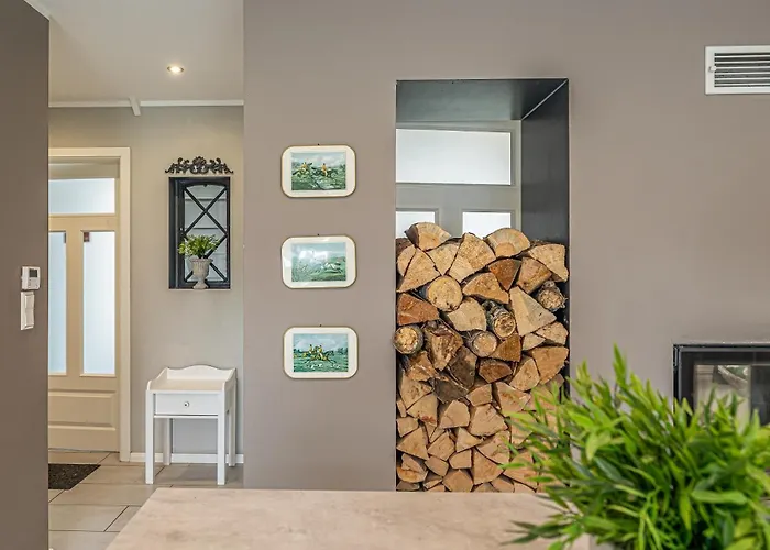 Gutshof Zum Lejlighed Kläden